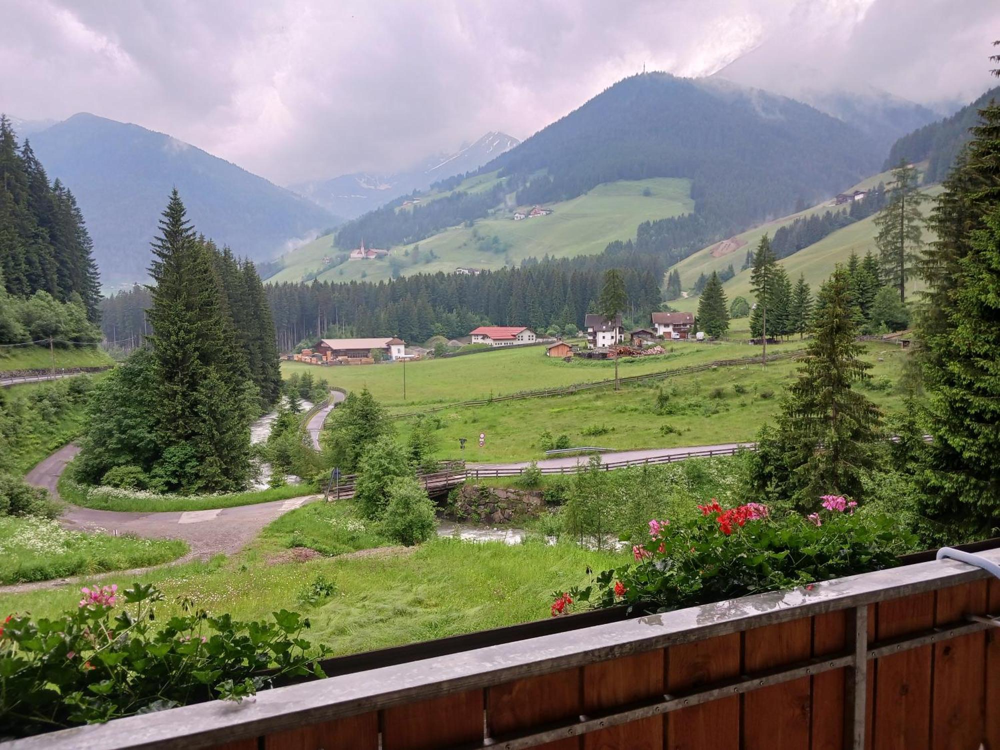 Gasthof Alpenrose - Muehleben Sarentino Εξωτερικό φωτογραφία